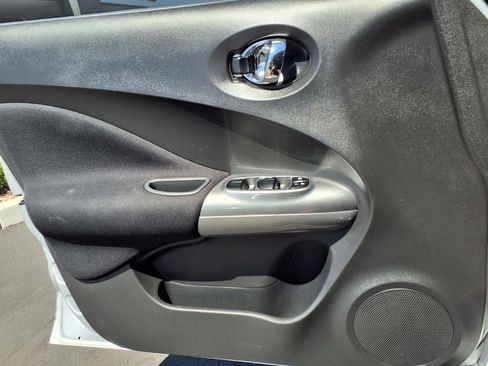 Used 2016 Nissan Juke S FWD image 27