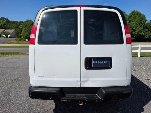 Used 2013 Chevrolet Express 2500 RWD image 4