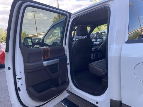 Used 2015 Ford F150 King Ranch w/ Equipment Group 601A Luxury AWD/4WD image 13