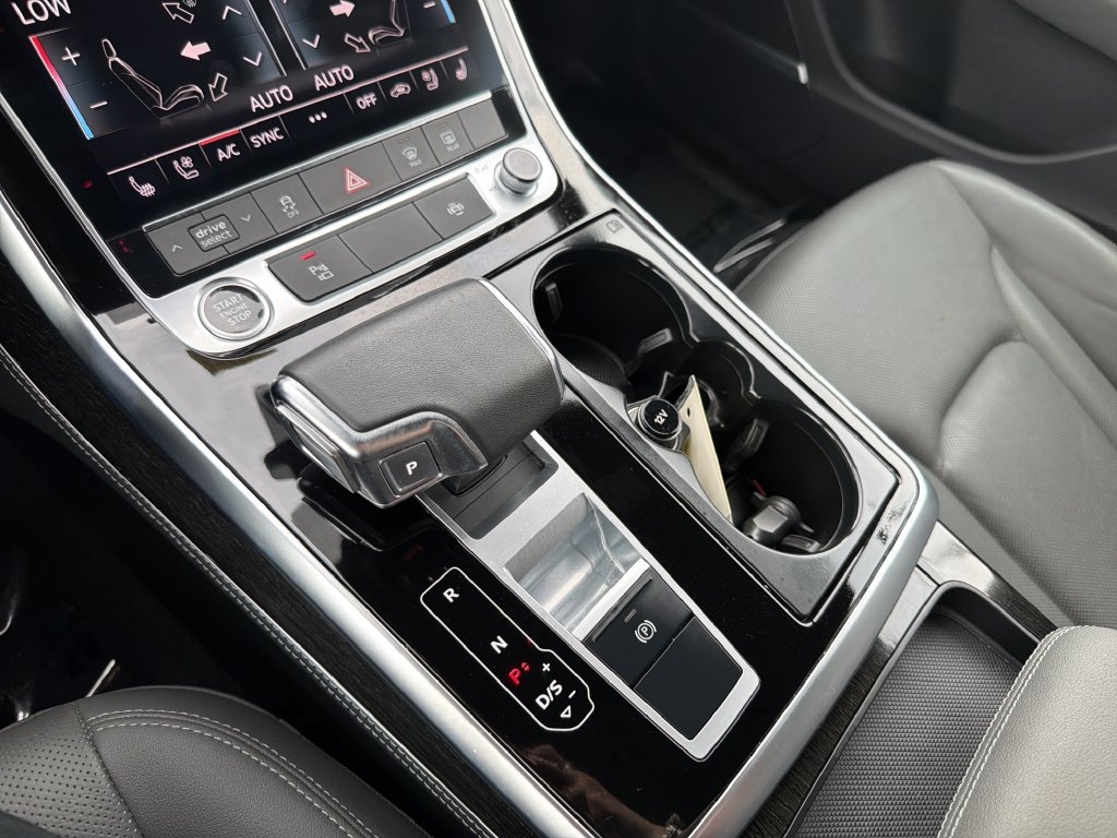 Used 2023 Audi Q8 Premium Plus w/ Premium Plus Package AWD/4WD image 27