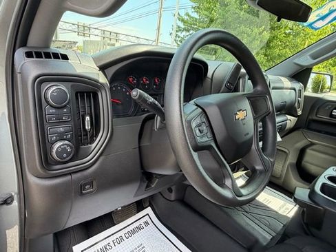 Certified 2023 Chevrolet Silverado 1500 Custom AWD/4WD image 33