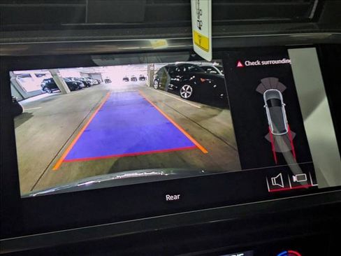 New 2025 Audi Q3 2.0T Premium image 14