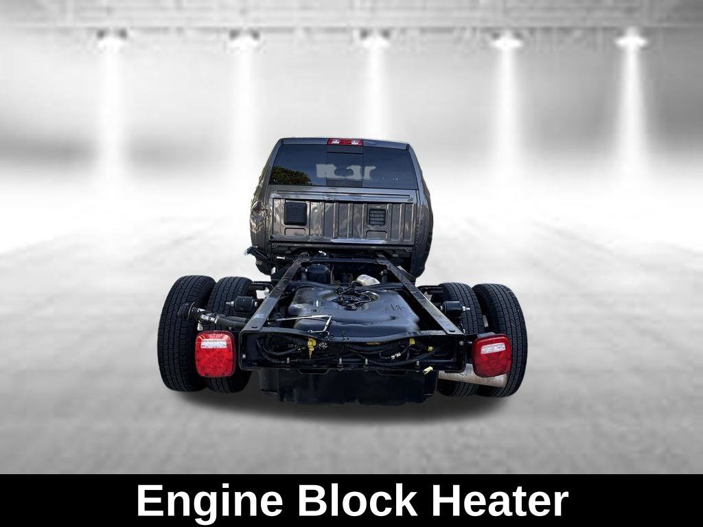 Used 2023 RAM 3500 Tradesman w/ Cold Weather Group RWD image 6