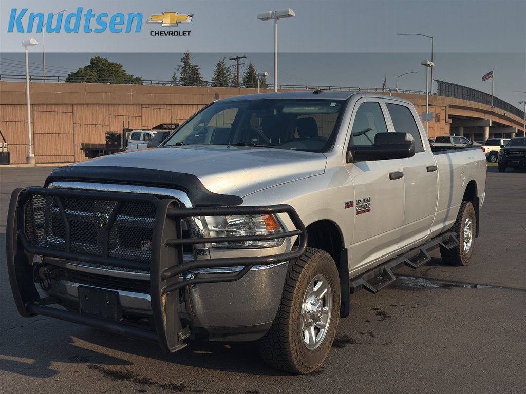 Used 2018 RAM 2500 Tradesman w/ Chrome Appearance Group AWD/4WD image 3