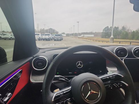 Used 2024 Mercedes-Benz GLC 300 GLC 300 GLC 300 4MATIC Coupe image 11