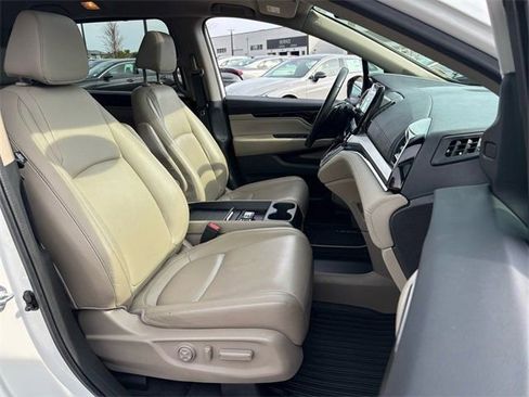 Used 2023 Honda Odyssey Touring image 23