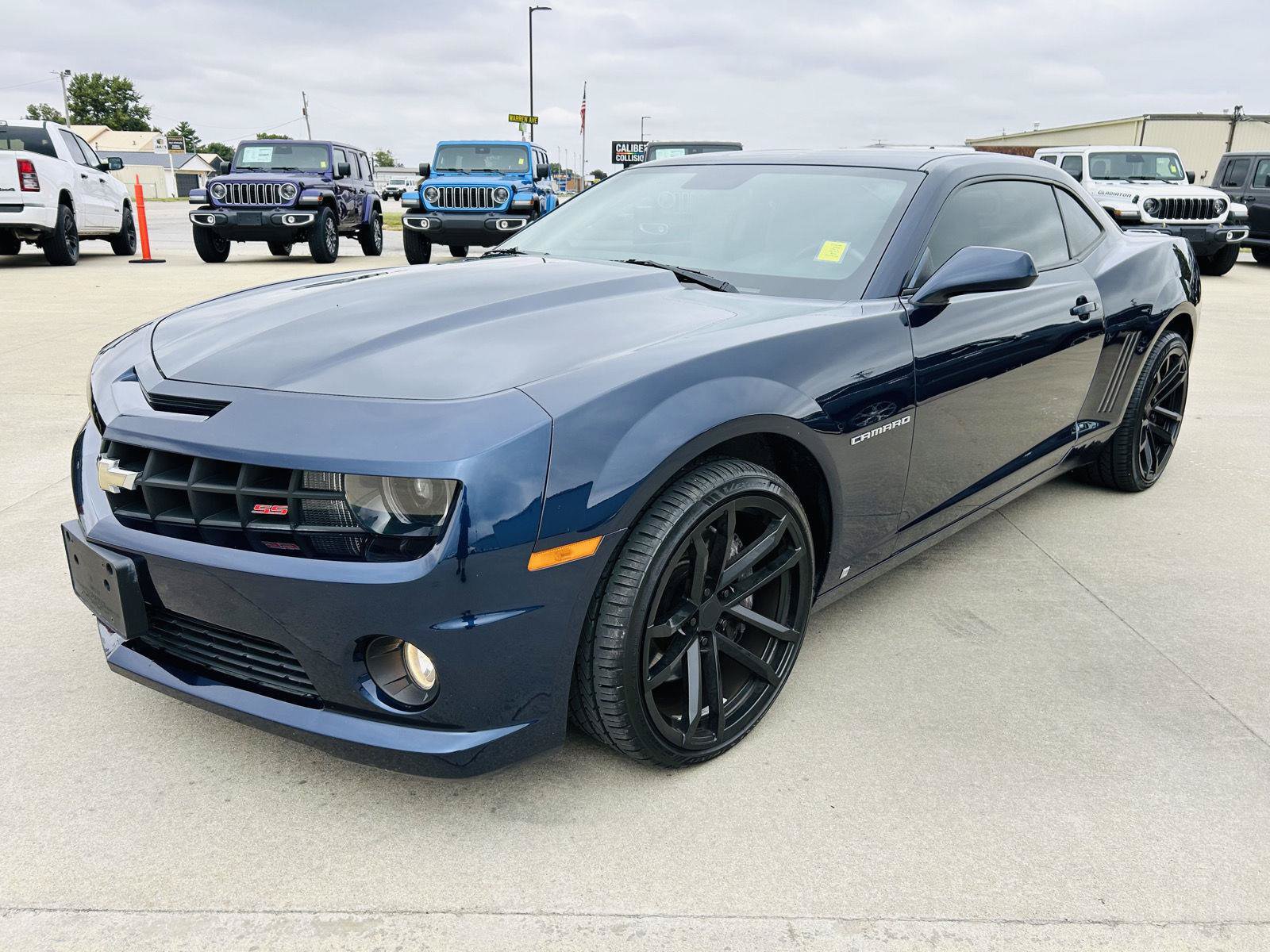 Used 2010 Chevrolet Camaro SS w/ RS Package RWD image 26
