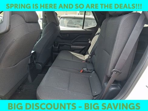 Used 2025 Toyota 4Runner SR5 image 10