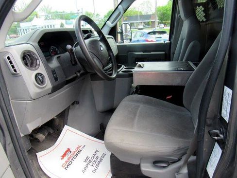 Used 2013 Ford E-150 and Econoline 150 w/ Exterior Upgrade Pkg image 15