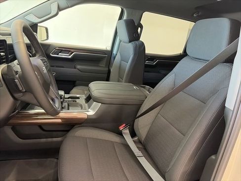 New 2026 Chevrolet Silverado 1500 RST AWD/4WD image 13