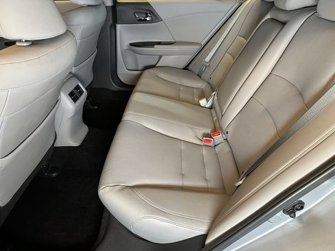 Used 2017 Honda Accord EX-L image 21