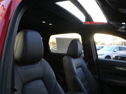 New 2025 MAZDA CX-5 Signature image 7