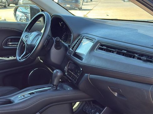 Used 2018 Honda HR-V EX-L image 31