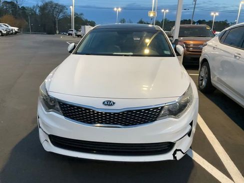 Used 2016 Kia Optima EX w/ Premium Package image 11