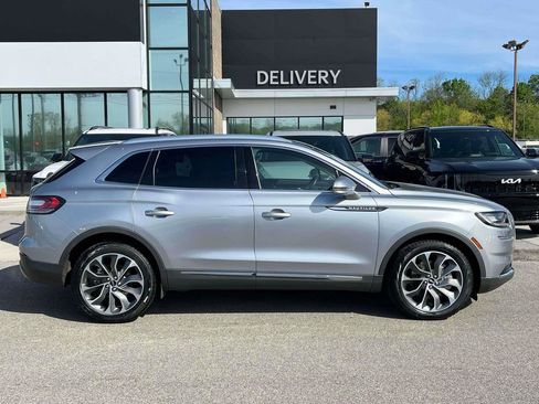 Used 2022 Lincoln Nautilus Reserve w/ Luxury Package FWD image 28