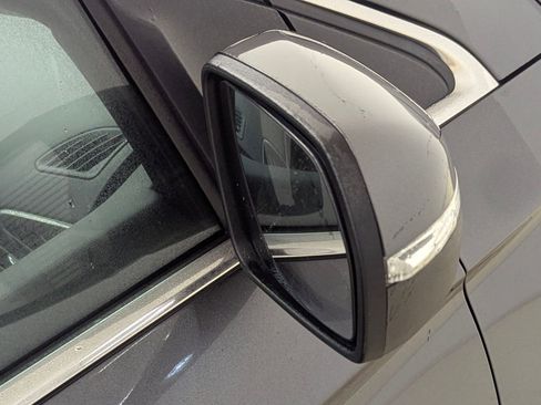 Certified 2019 Ford Edge Titanium image 21