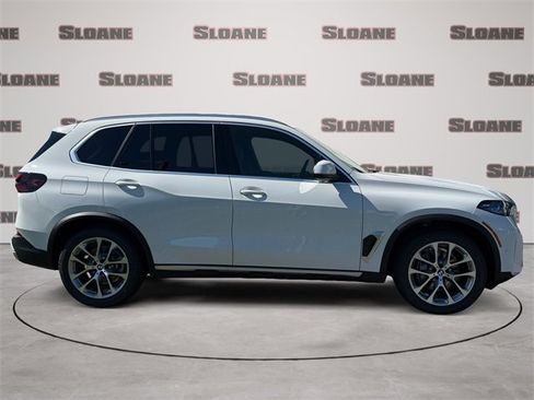 New 2026 BMW X5 xDrive40i w/ Premium Package image 6