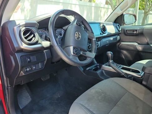 Used 2023 Toyota Tacoma SR5 w/ Technology Package image 8
