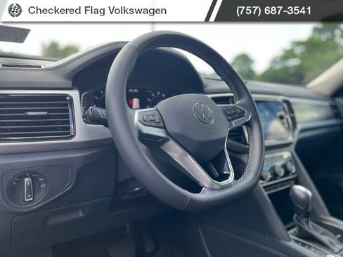 Used 2023 Volkswagen Atlas SE FWD image 18