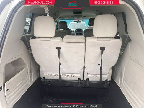 Used 2013 Dodge Grand Caravan SE FWD image 25