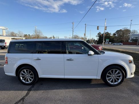 Used 2019 Ford Flex Limited image 4
