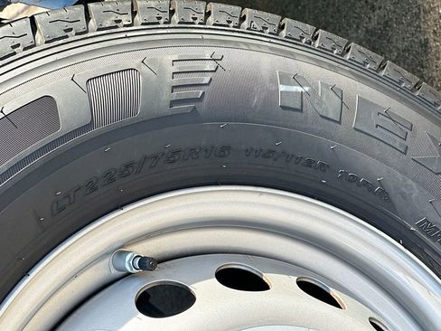 Used 2024 RAM ProMaster 3500 w/ Delivery Van Package image 33