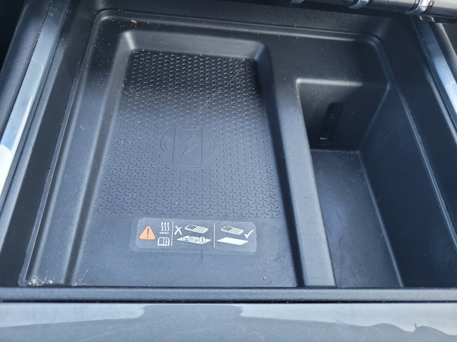 Used 2025 GMC Acadia Elevation FWD image 22