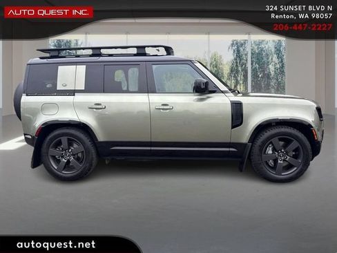 Used 2022 Land Rover Defender 110 X-Dynamic SE AWD/4WD image 4