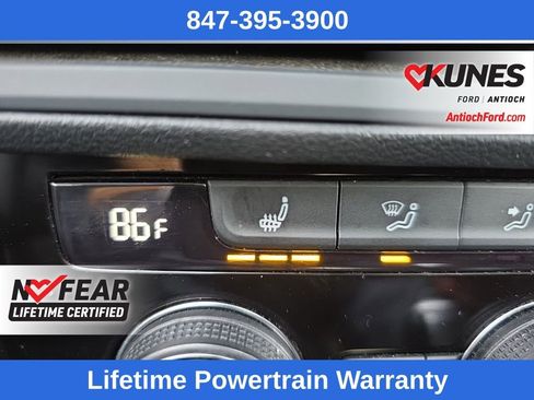 Used 2024 Volkswagen Jetta SE image 36