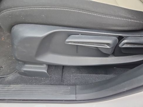 Certified 2023 Honda CR-V LX image 24