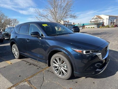 New 2025 MAZDA CX-5 Signature image 1