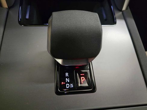 New 2026 Land Rover Discovery Sport Landmark image 34