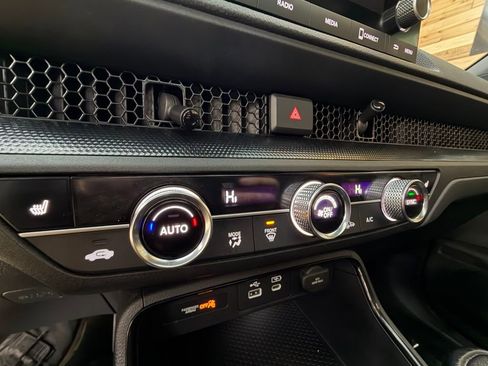 Used 2023 Honda CR-V Sport image 15