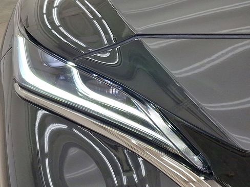 Used 2024 Toyota Venza Nightshade image 27