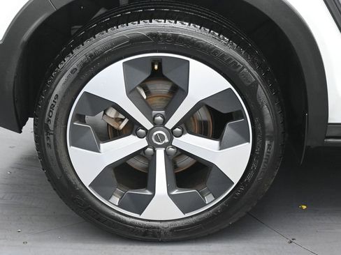 Used 2026 Volvo XC40 B5 Plus AWD/4WD image 35