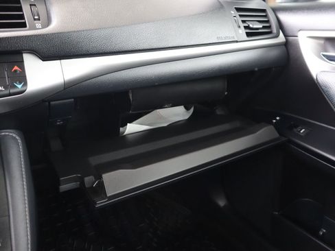Used 2012 Lexus CT 200h Premium w/ Leather Pkg FWD image 37