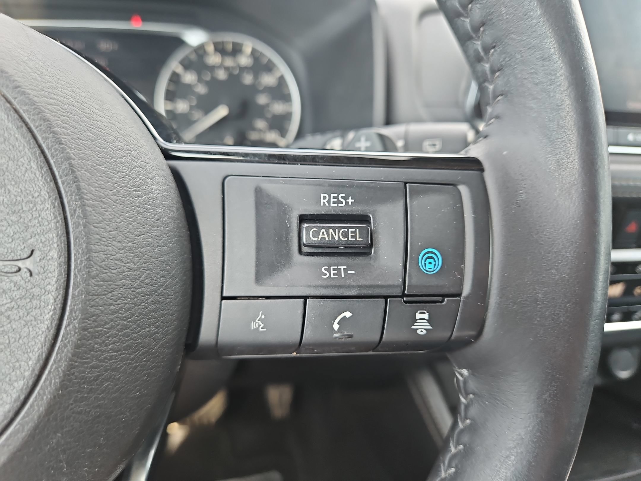 Used 2021 Nissan Rogue SL FWD image 29