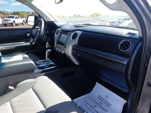 Used 2017 Toyota Tundra SR5 w/ SR5 Upgrade Package image 32