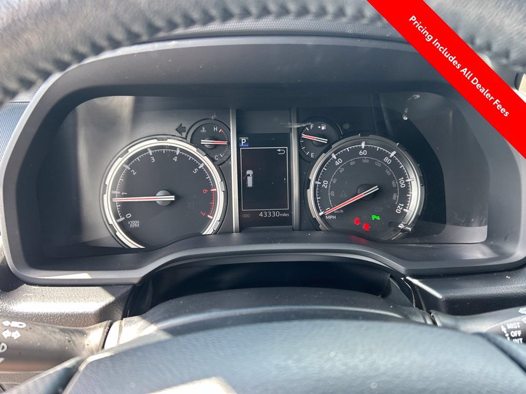 Used 2023 Toyota 4Runner Limited RWD image 10