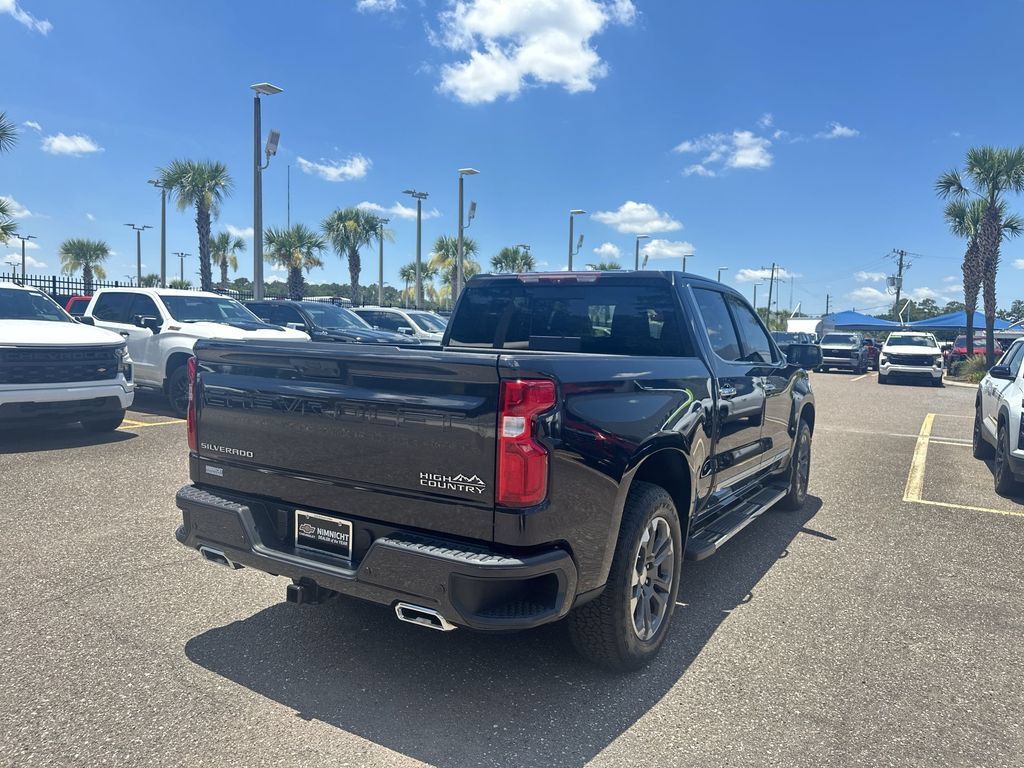 Used 2023 Chevrolet Silverado 1500 High Country w/ Technology Package AWD/4WD image 16