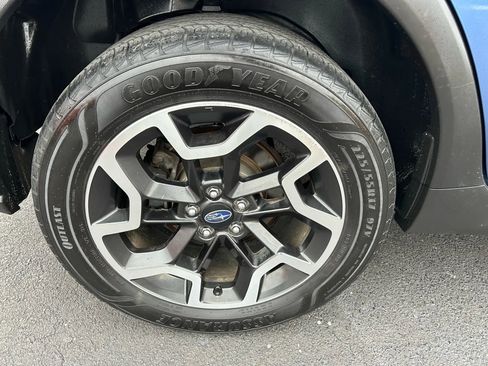 Used 2017 Subaru Crosstrek 2.0i Premium image 25