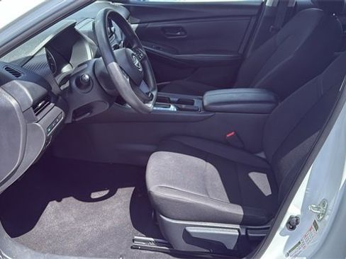 Used 2024 Nissan Sentra S image 22
