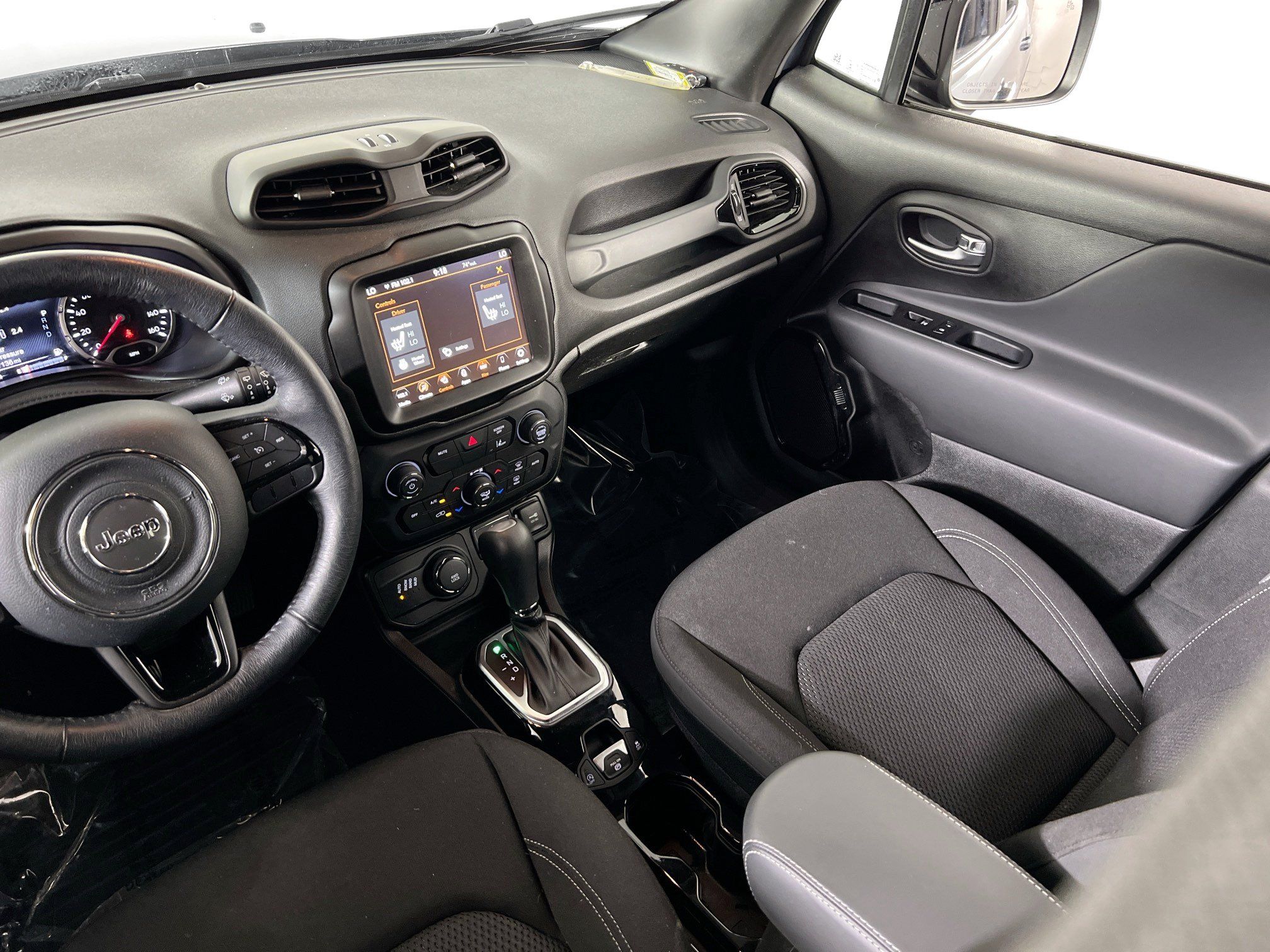 Used 2022 Jeep Renegade Altitude w/ Convenience Group AWD/4WD image 23