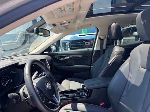 Used 2023 Buick Envision Essence w/ Technology Package I AWD/4WD image 7
