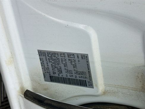 Used 2025 Nissan Frontier SV AWD/4WD image 12