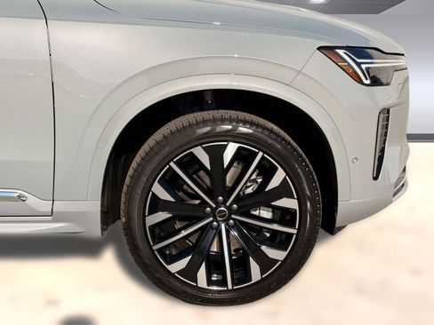 New 2026 Volvo XC90 B6 Ultra image 12