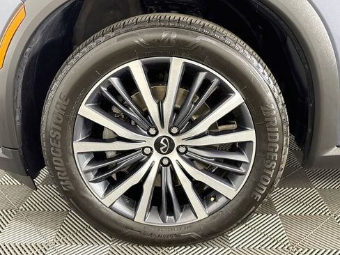 Used 2024 INFINITI QX60 Sensory AWD/4WD image 36