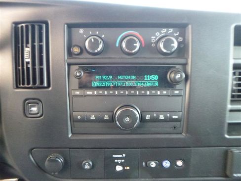 Used 2024 GMC Savana 2500 w/ Driver Convenience Package image 14