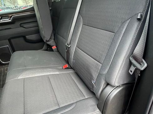 Used 2025 Chevrolet Silverado 1500 LT image 15