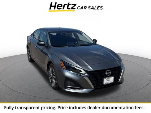 Used 2025 Nissan Altima 2.5 SV FWD image 1